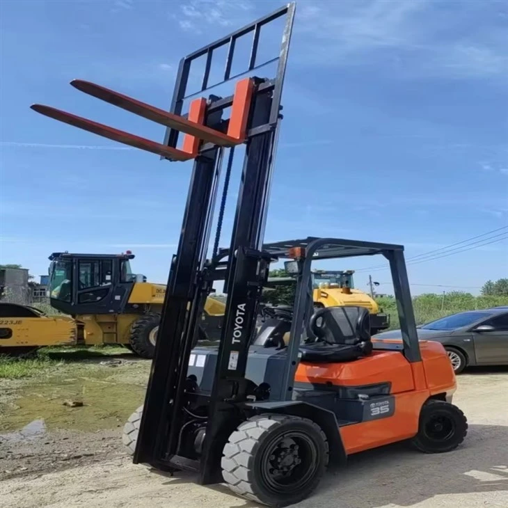 TOYOTA 8FGC35U Forklifts high quality